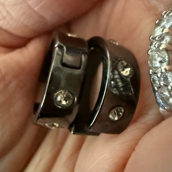 METAL EAGLE HOOPS with stones - Picture 2 of 6